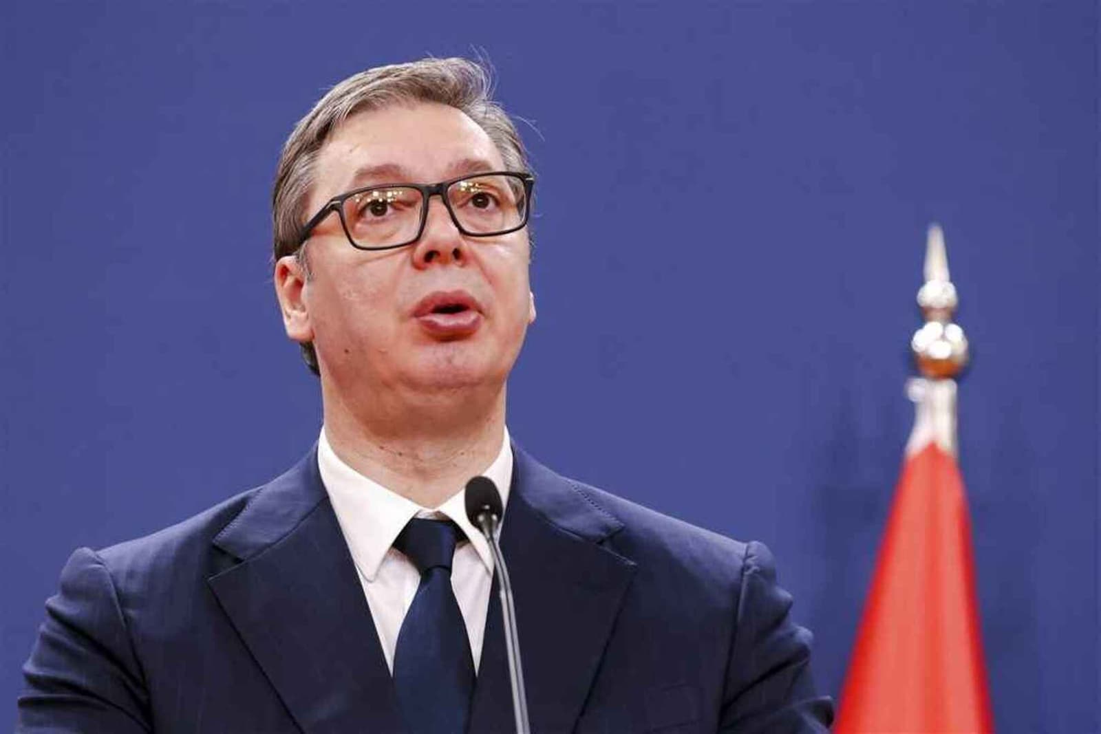 Malo Moskva malo Brisel: Vučić igra na sve strane pred neizvjesne izbore - slika 1