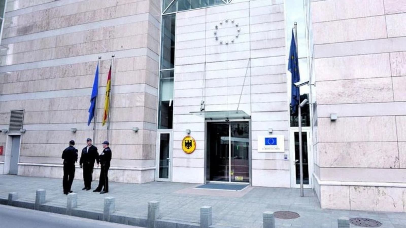 Njemačka ambasada demantovala tvrdnje o „protivustavnoj“ izbornoj tehnologiji - slika 1