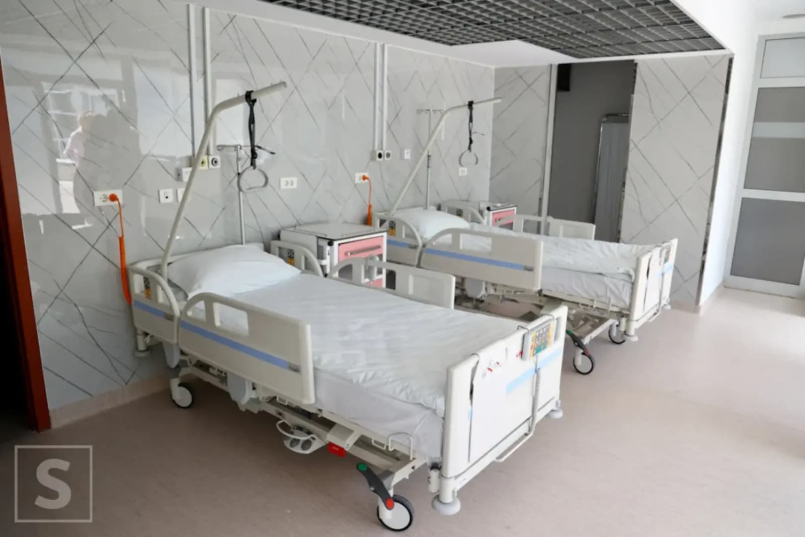 Na KCUS-u otvorena Dnevna ambulanta za bezbolne ginekološke intervencije - slika 1