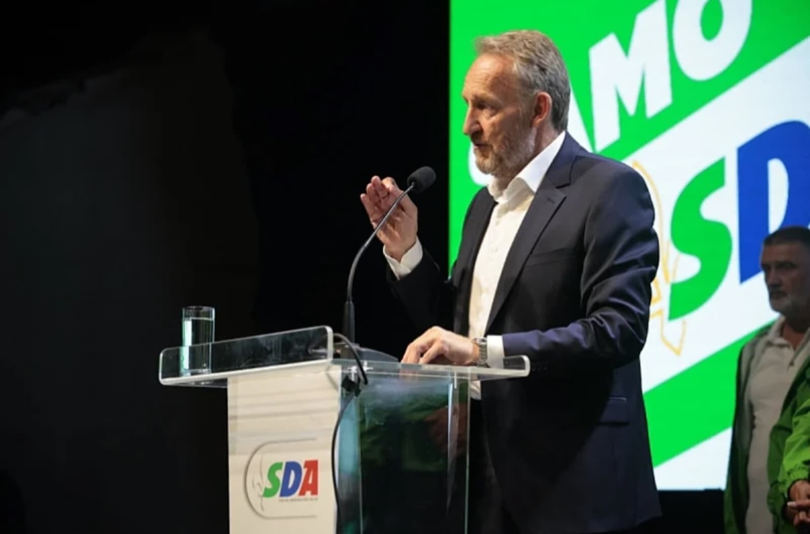 Izetbegović otvorio kampanju SDA u Stocu: Obećao 50 milijardi KM investicija - slika 1