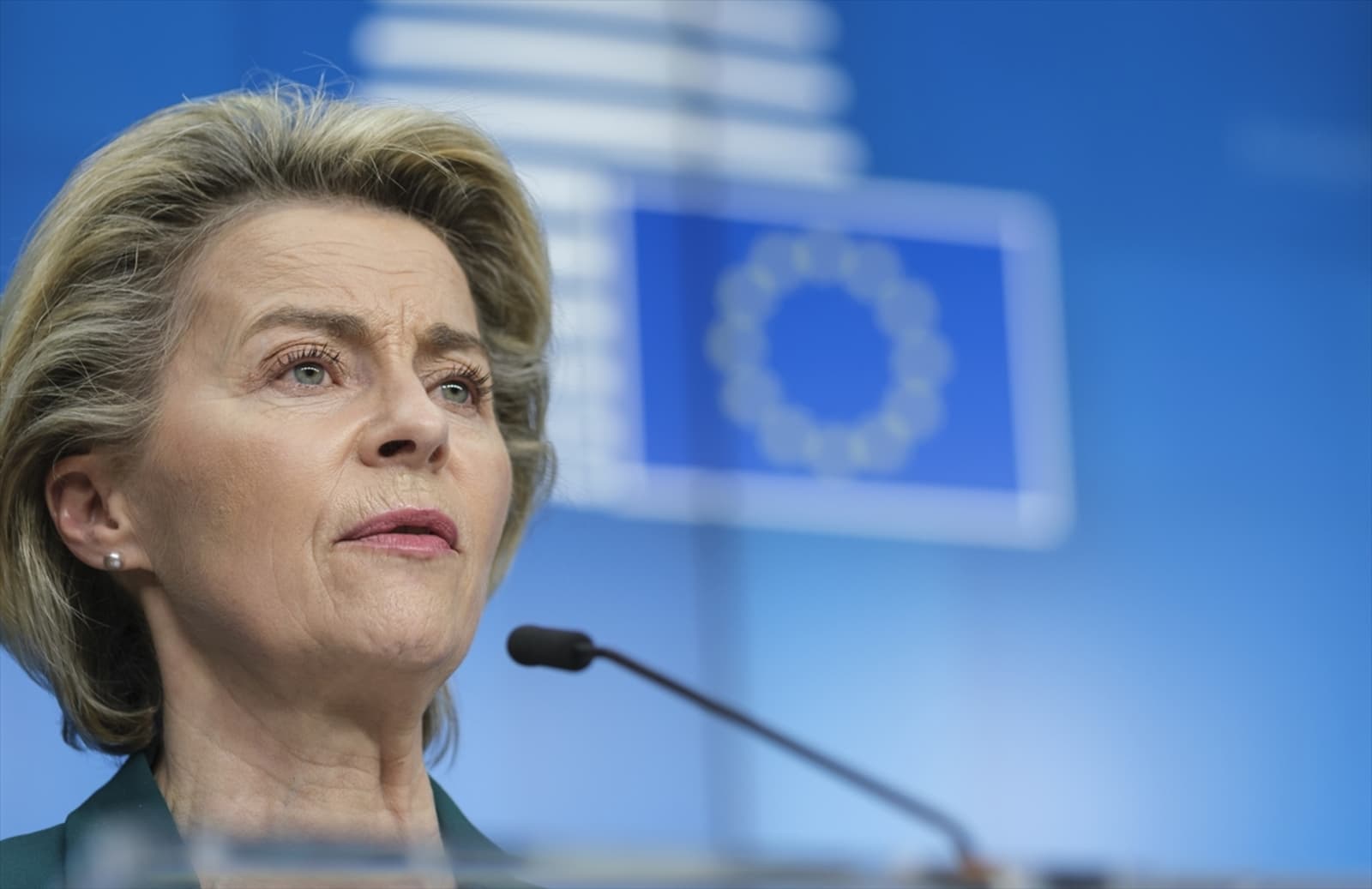 Ursula von der Leyen: Snimci sa sahrane Mladića su šokantni, zvanična podrška protivna je evropskom putu Srbije - slika 1