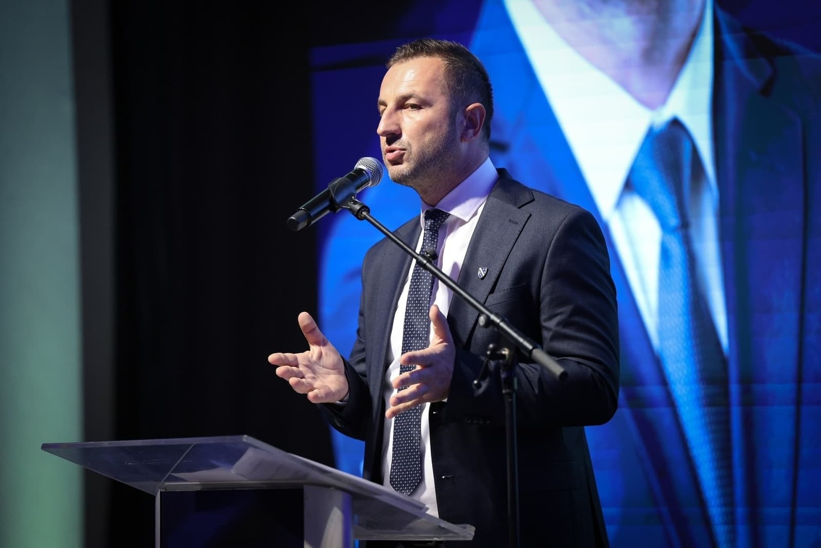 SBiH predstavila izborni program: Efendić najavio Investicijski fond BiH i jačanje namjenske industrije - slika 1