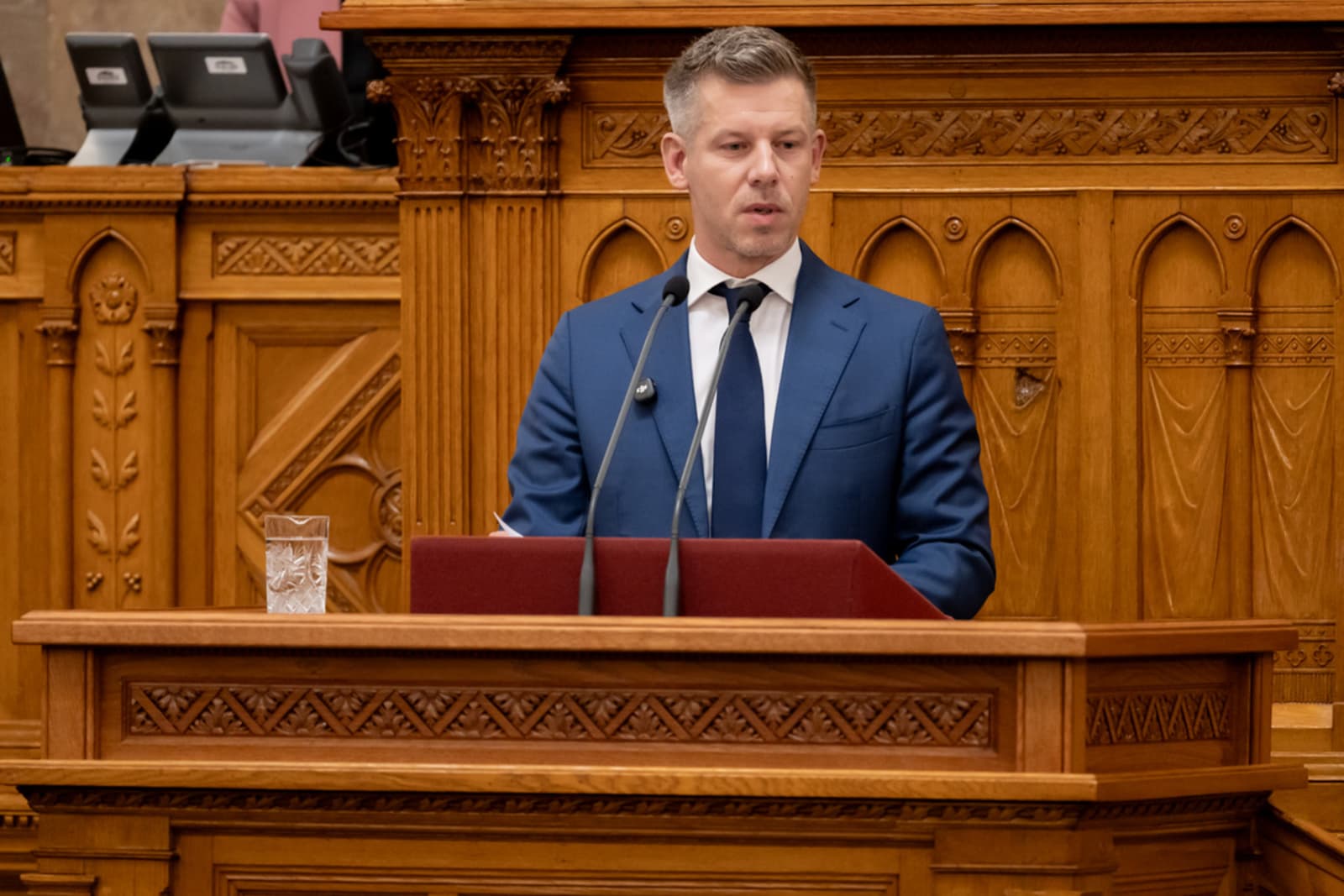 Magyar kreće u veliku reformu: Planira ukinuti 19 županijskih skupština - slika 1