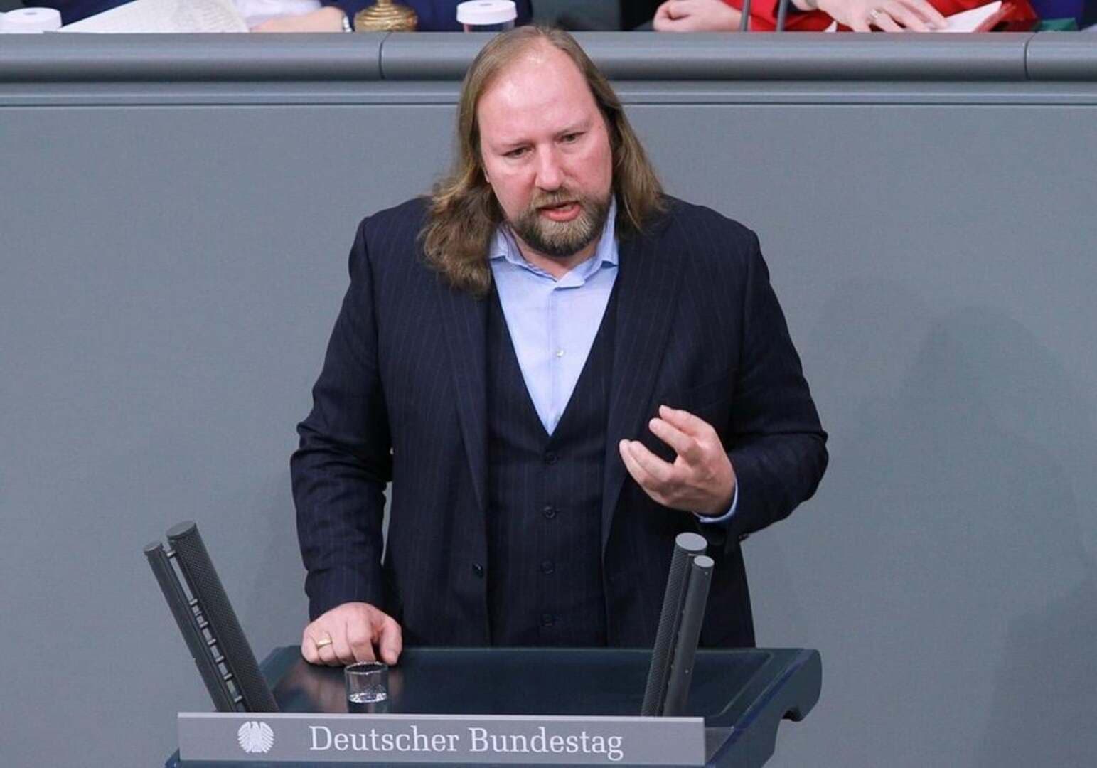 Njemački zastupnici traže posljedice za Srbiju: „Ko slavi ratne zločince, ne može dobijati evropski novac“ - slika 1