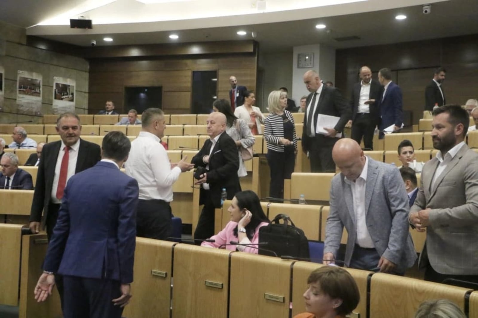 Koji federalni zastupnici i delegati su bili najaktivniji, a ko je prespavao mandat