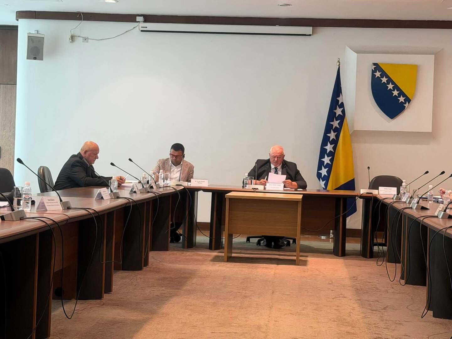 Za povratnike i raseljene 4,15 miliona KM: Uskoro javni poziv za gradove, općine i vjerske zajednice - slika 1