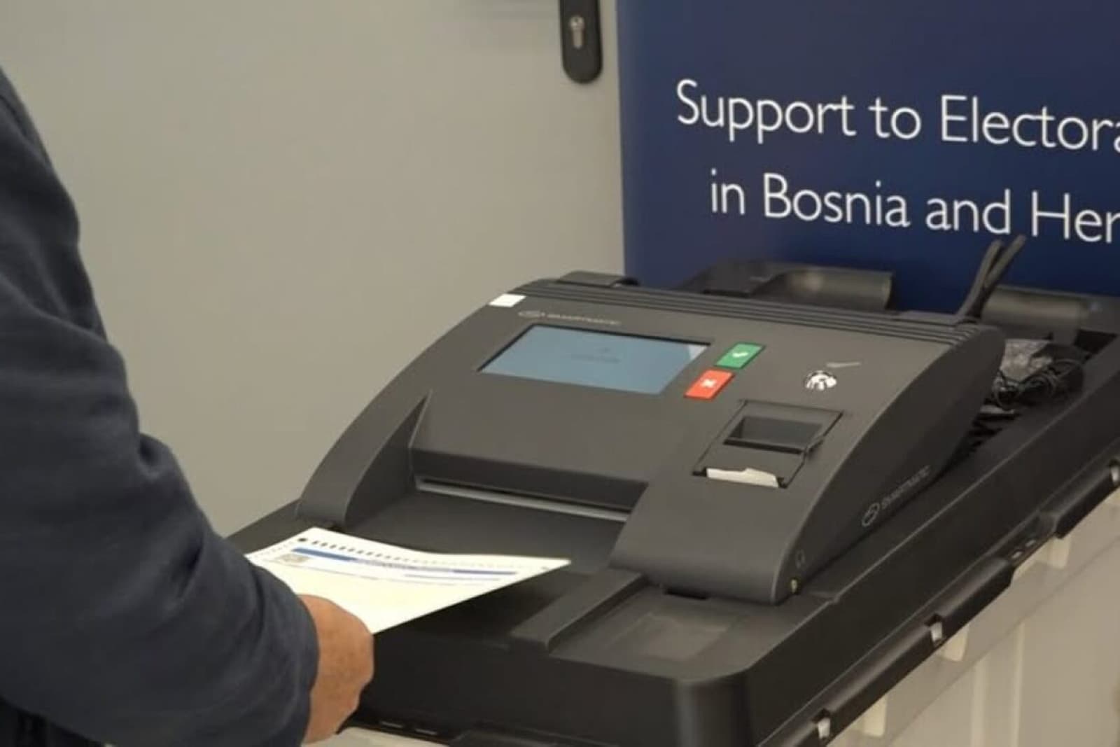 CIK: Testni izbori kasne na pojedinim biračkim mjestima, nisu stigli glasački listići - slika 1