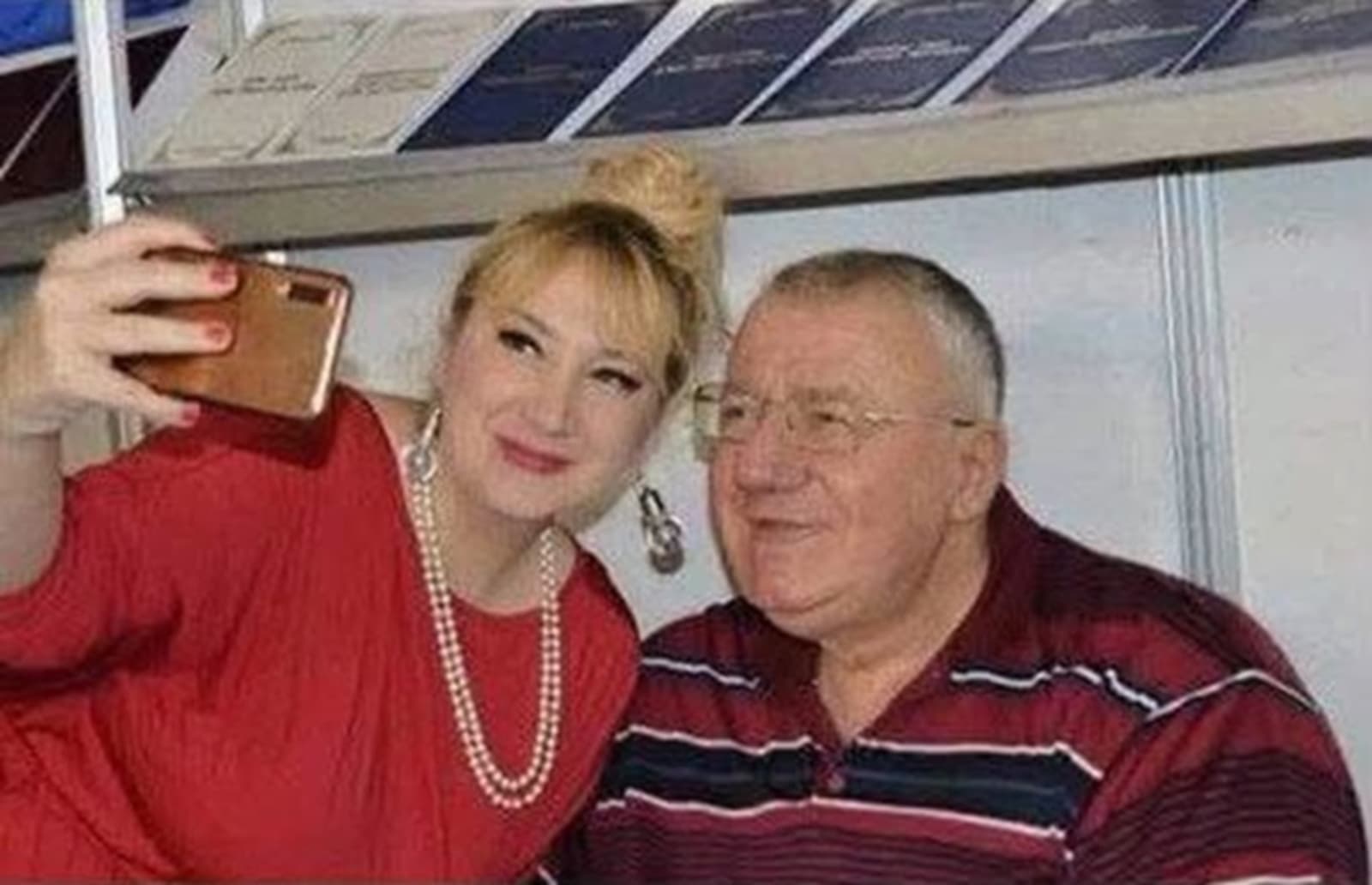 Nakon selfija sa Šešeljom, predstava u Sarajevu: Sandra Silađev 6. oktobra stiže u BKC - slika 1