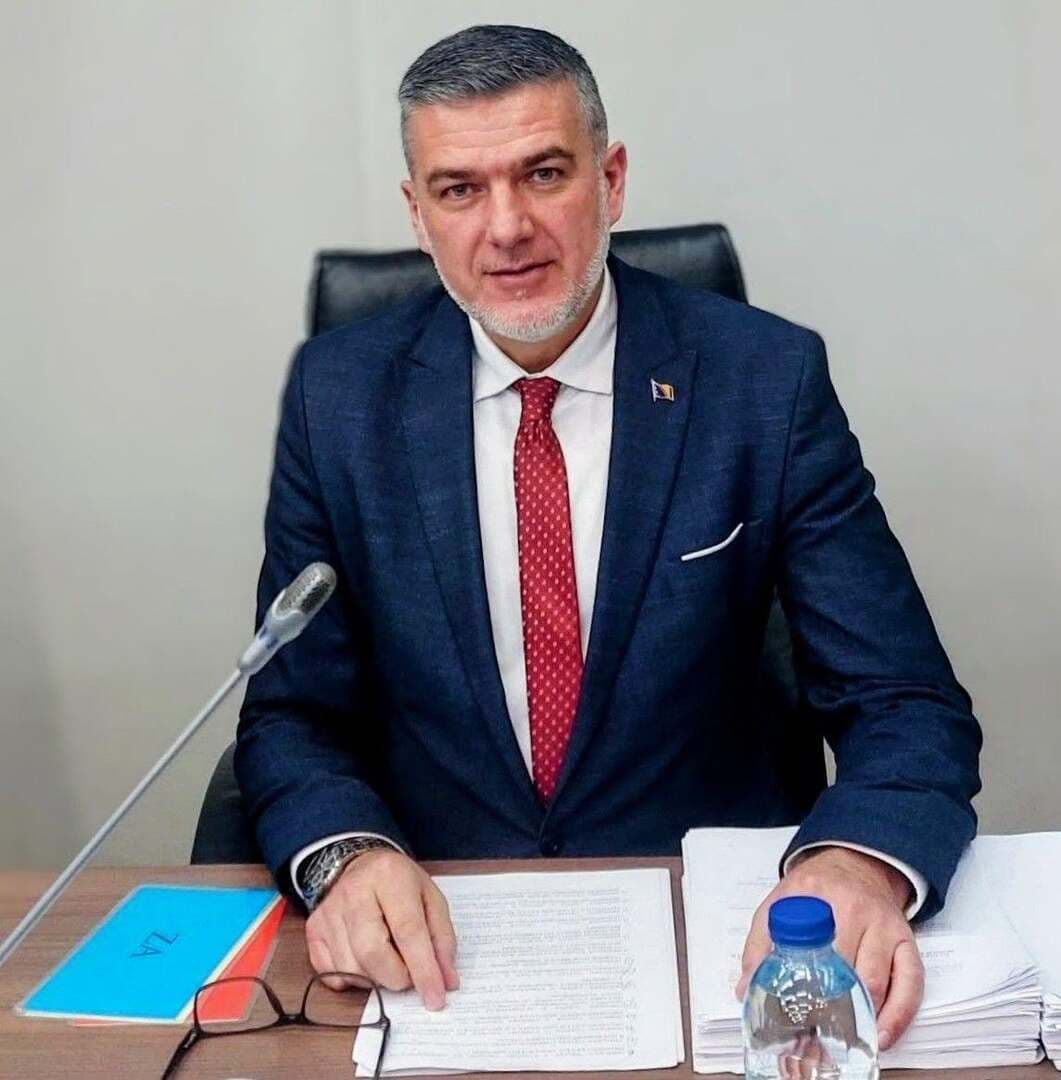 Baćevc: Prijete da će zaklati mene i moju porodicu - slika 1