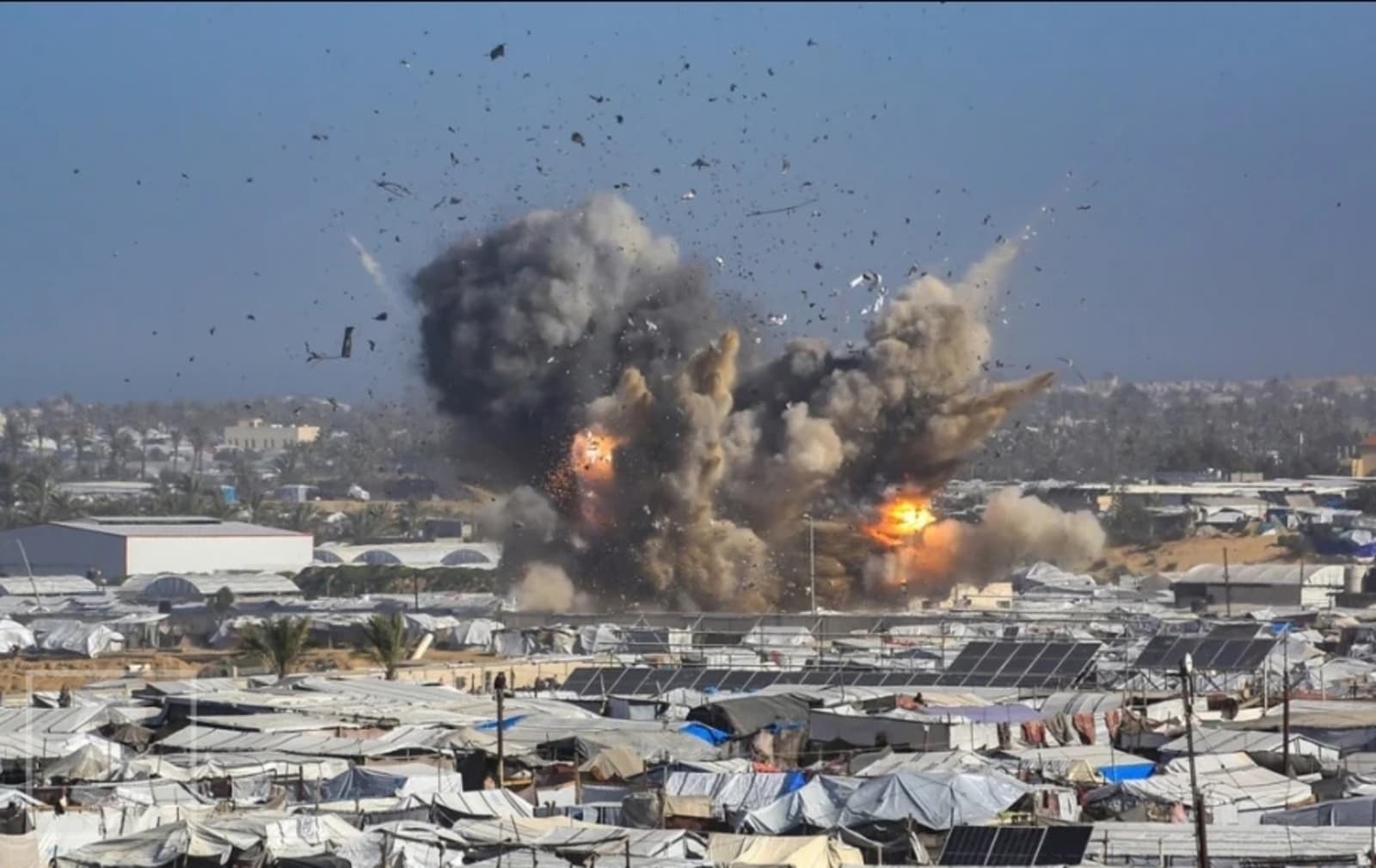 Nastavak genocida: Izrael u novim napadima u Gazi ubio dvoje, a ranio 13 Palestinaca - slika 1