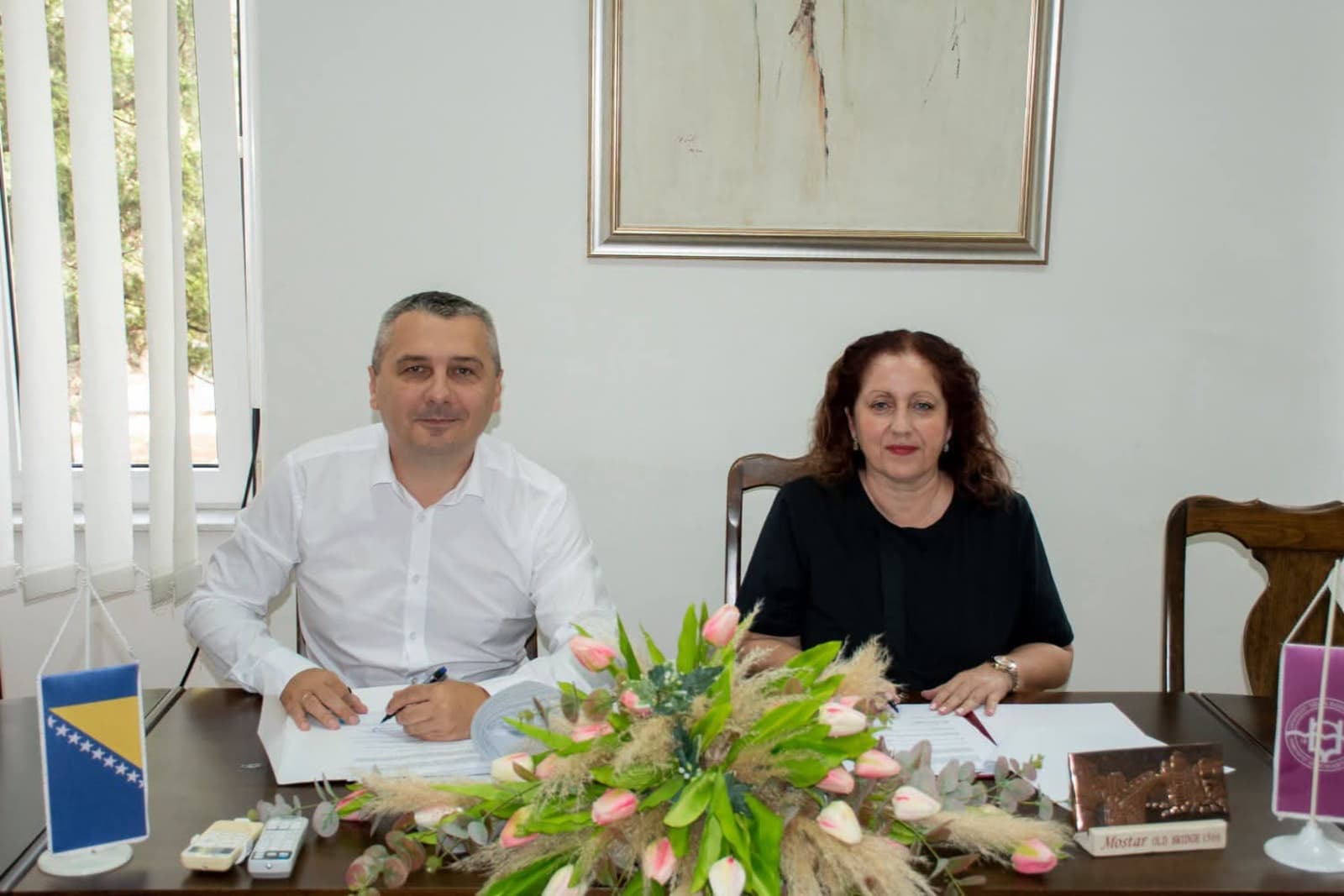 Potpisan ugovor vrijedan 300.000 KM za drugu fazu izgradnje Sportskih terena Univerziteta “Džemal Bijedić” u Mostaru - slika 1