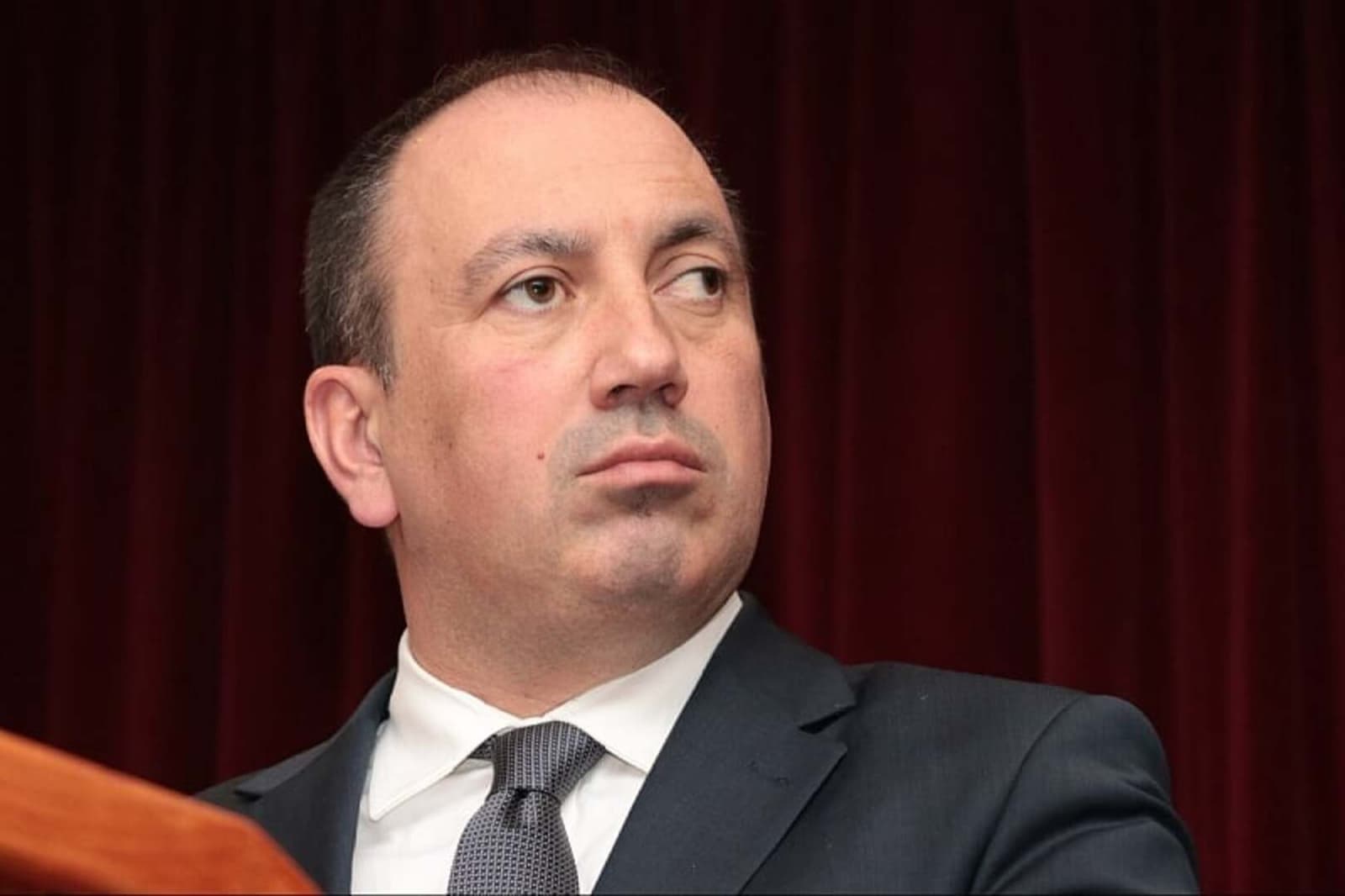 Crnadak: Opozicija ne treba da se takmiči sa SNSD koalicijom u srbovanju - slika 1