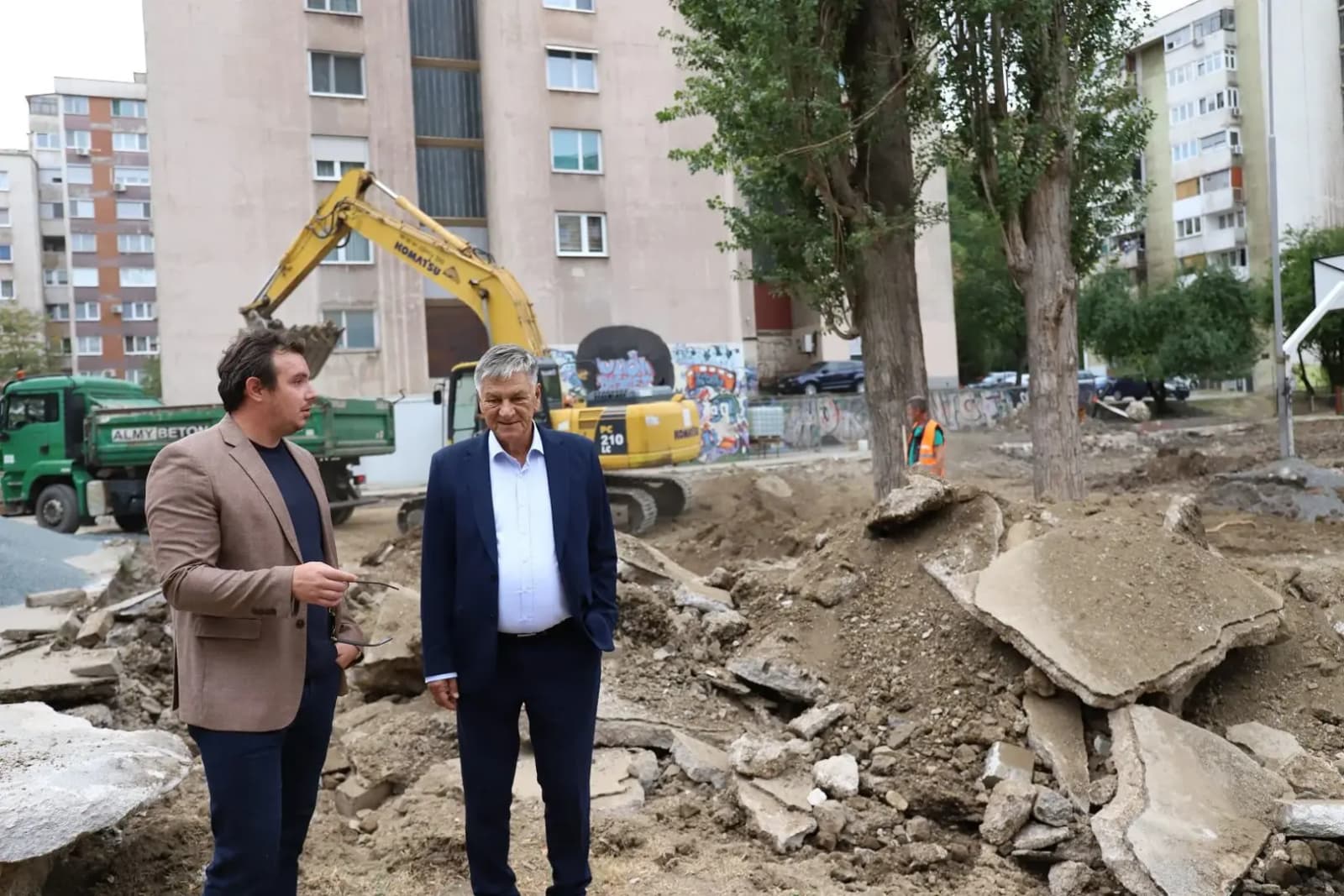 Počela izgradnja garaže u naselju Mokušnice: 150 novih parking mjesta i novo košarkaško igralište - slika 1