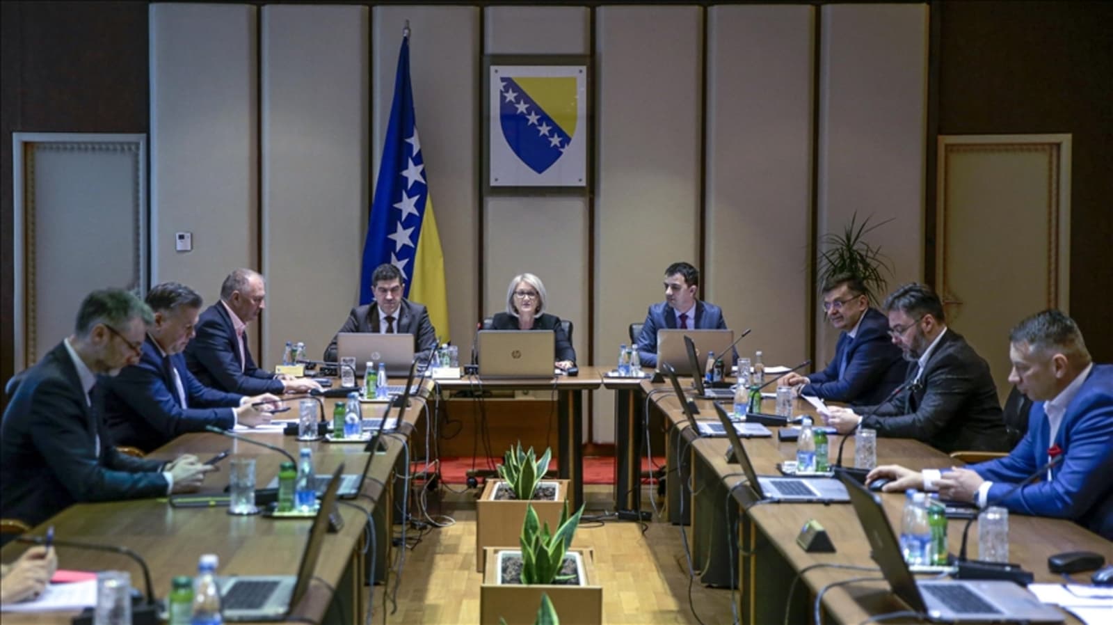 Vijeće ministara otvorilo put za 153 miliona eura novih zajmova: Novac za vjetroelektranu, elektroenergetsku mrežu i ceste - slika 1