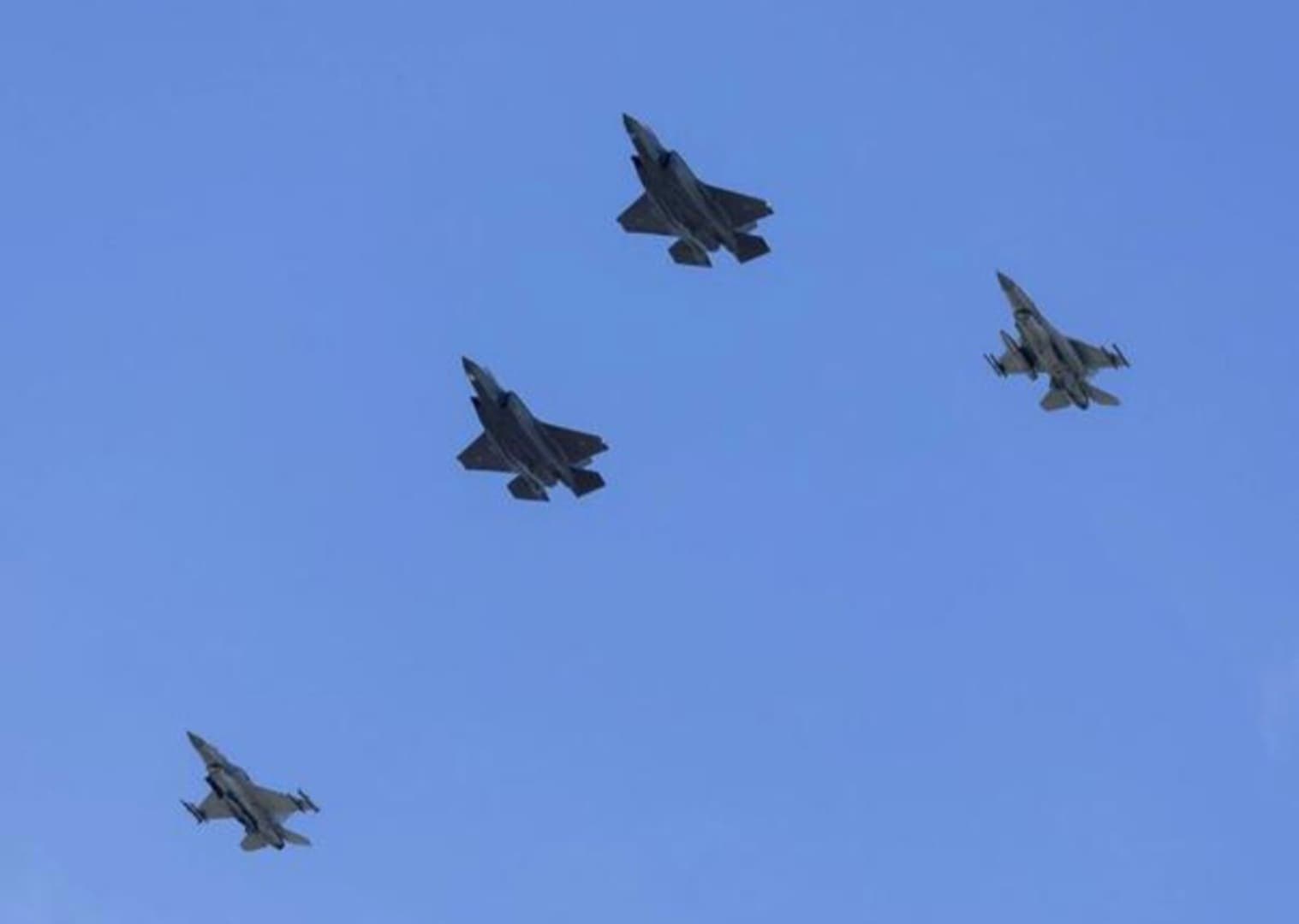 Poljska zbog Rusije podigla borbene avione - slika 1