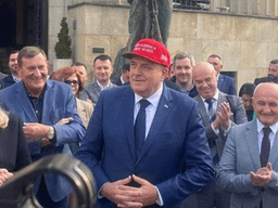 Dodik: „Bosna nas ne zanima“, traži potpuno ujedinjenje „prosrpske političke priče“
