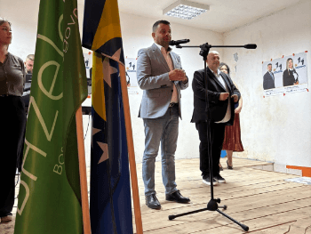 Koalicija za državu održala skup u Sjenini, Hurtić: Pobjednički voz je krenuo i nećemo stati