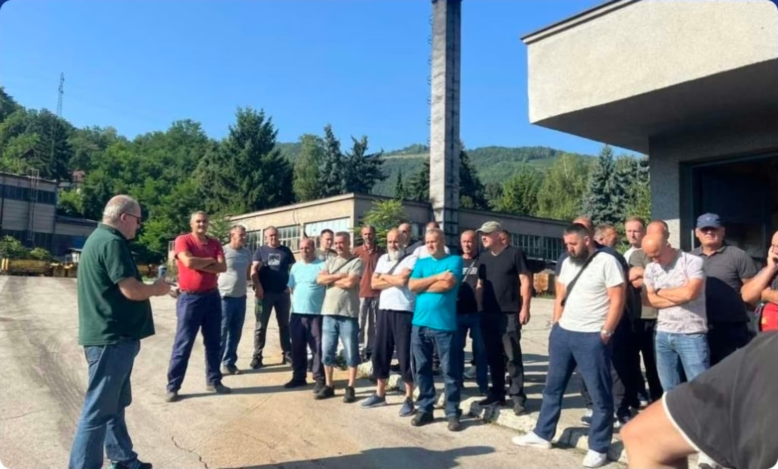 Zenički rudari stupili u štrajk glađu zbog neisplaćenih plata - slika 1