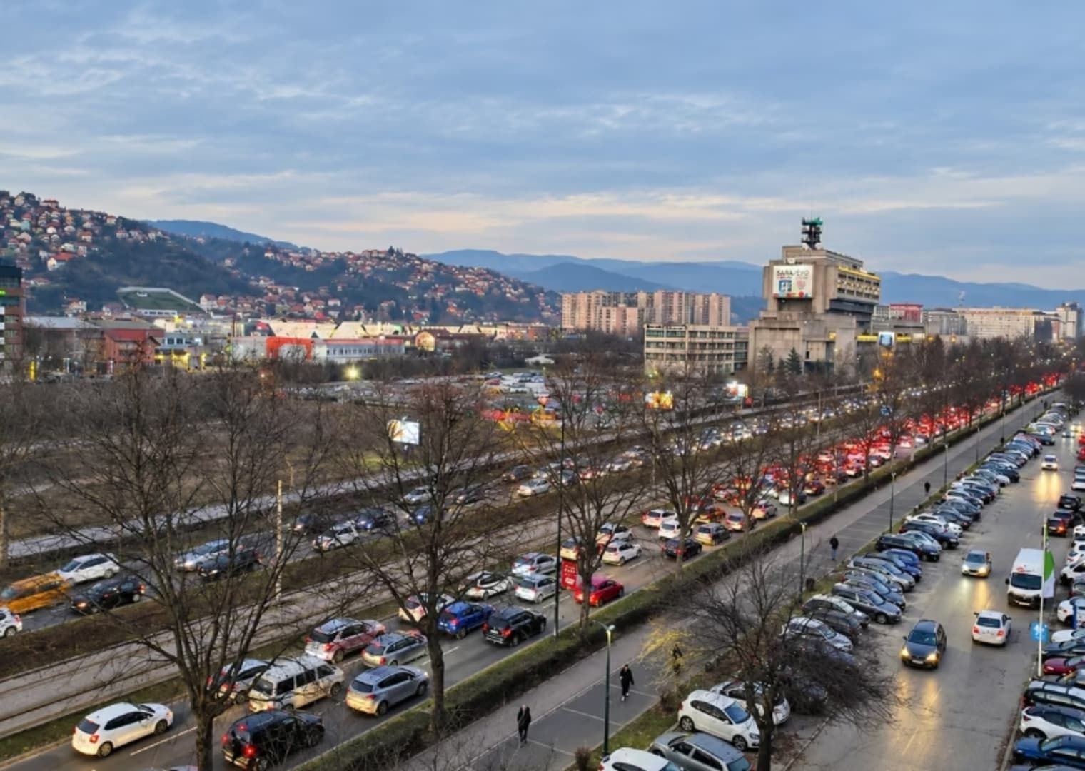 Da li nam treba porez na drugi automobil u porodici? Na ulicama širom BiH više od 1,3 miliona vozila - slika 1