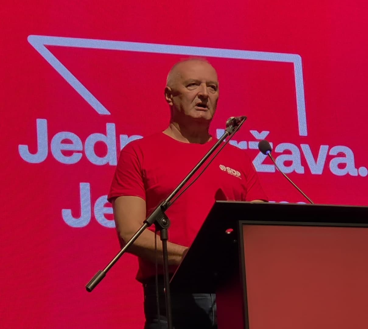 Helez uručio otkaze dvojici pripadnika OSBiH zbog veličanja zločinca Mladića - slika 1
