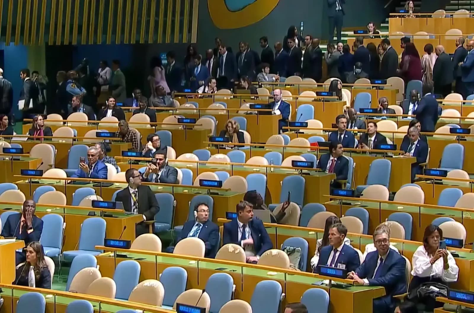 Delegacija BiH napustila salu UN-a pred Netanyahuov govor, Vučić ostao na svom mjestu - slika 1