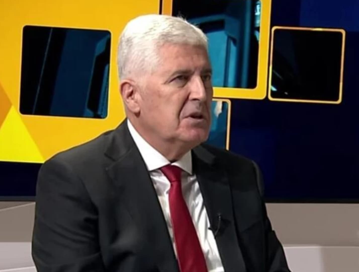 Čović prijeti: Preglasavanje Hrvata vodi u blokadu institucija - slika 1