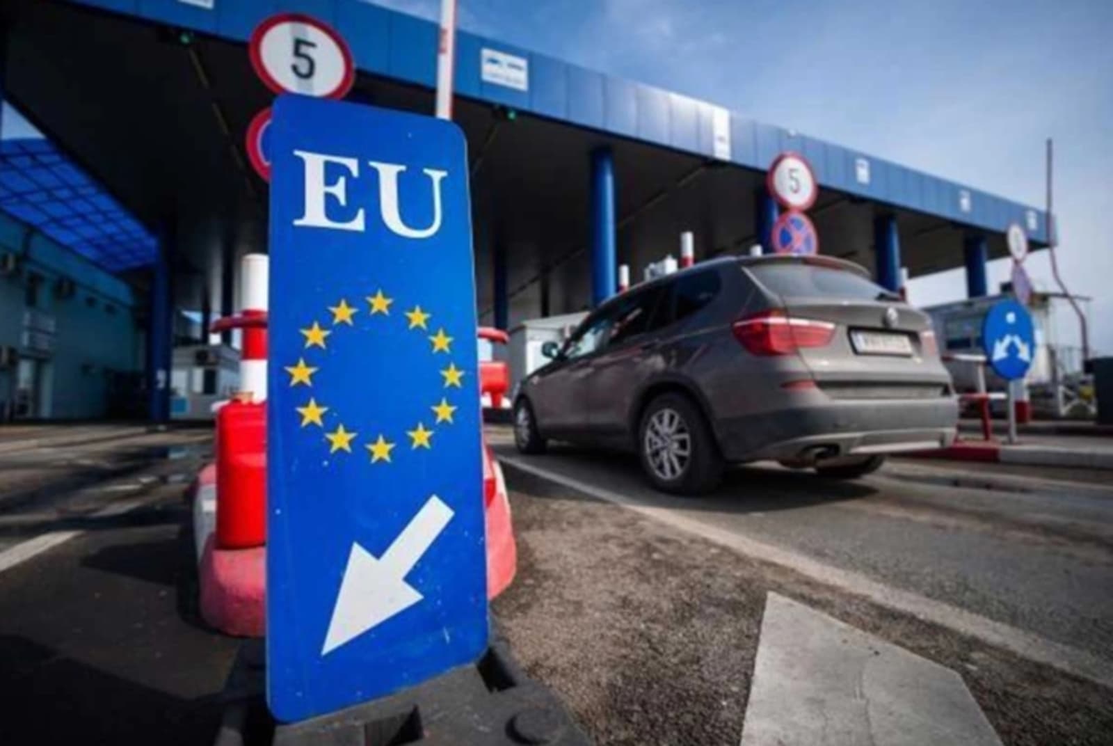 Crna Gora uvodi vize Rusiji, Bjelorusiji i Turskoj, ista obaveza stoji iznad BiH - slika 1