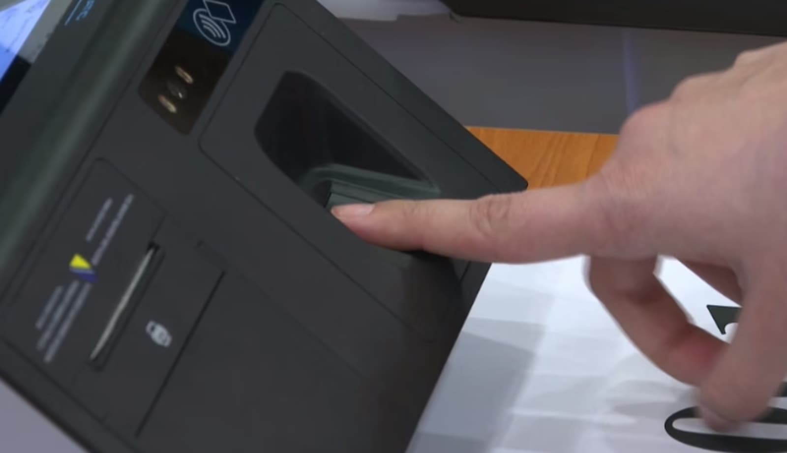 Krug 99: Tehnologija donosi čiste glasačke kutije, ali poštene izbore građani moraju izboriti sami - slika 1