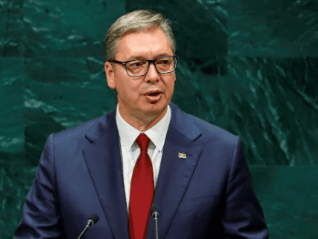 Aleksandar Vučić podnio ostavku na mjesto predsjednika Srbije