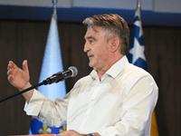 Komšić iz Mostara: Dirnu li Memorijalni centar u Srebrenici, svi da kažemo da niko od probosanskih stranaka neće praviti vlast sa Dodikom