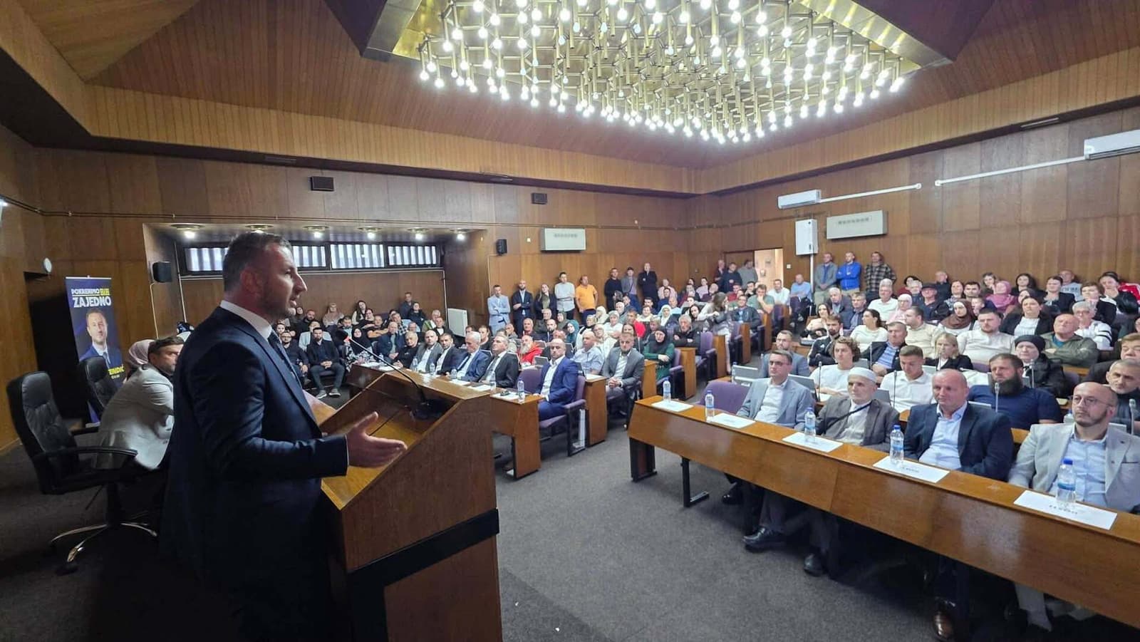 Efendić u Jajcu: Pokrenimo BiH zajedno - slika 4