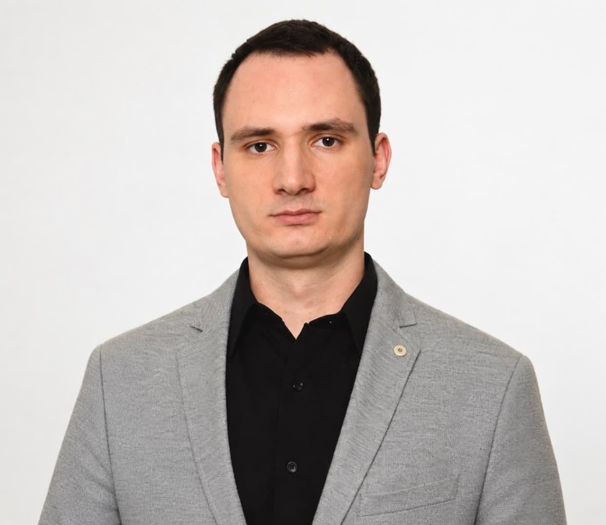 Marko Čeremidžić: Mladi moraju sami da se izbore za sistem u kojem njihova budućnost neće biti izvjesno poniženje - slika 1