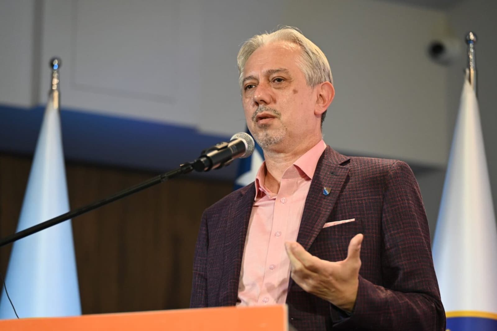 Kovačević u Mostaru: Lučić oteo Energopetrolove pumpe koje su državna imovina, koja je razlika između njega i HDZ-a - slika 1