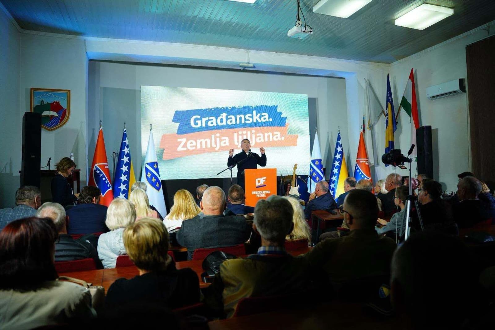 Komšić u Travniku: Ne dozvolimo da se HDZ i SNSD prvi put spoje u Predsjedništvu BiH - slika 8