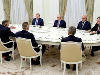 AP: Putin otvoreno podržao Dodika četiri dana pred izbore