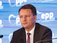 Rumunija sve bliže vanrednim izborima: Parlament drugi put odbio kandidata za premijera