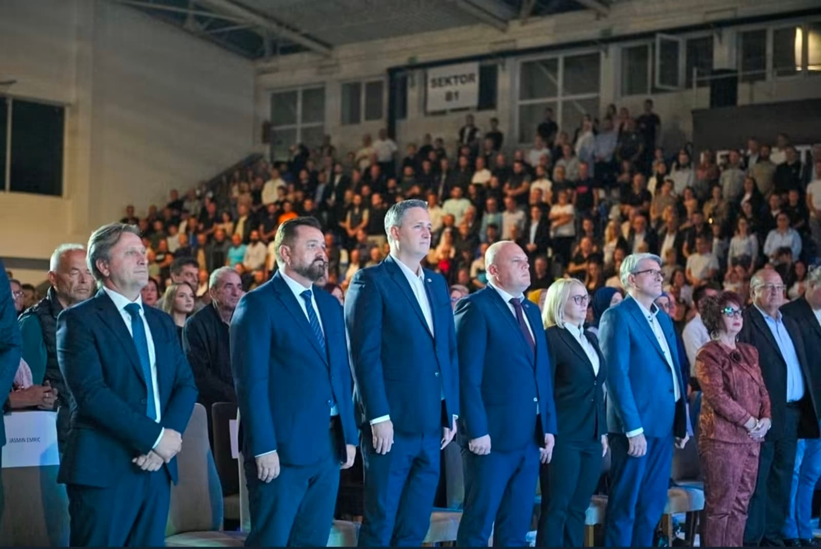 Impresivan skup NES-a u Cazinu: Vrijeme je da se politika mjeri konkretnim radom i rezultatima! - slika 1
