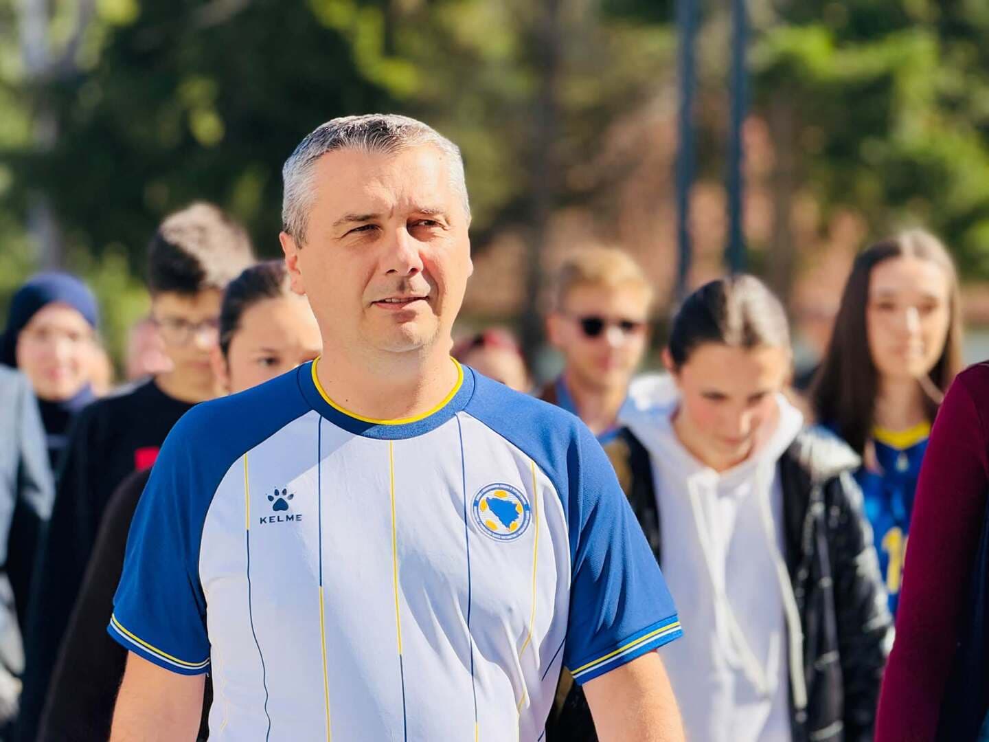 Dizdar srebreničkim školarcima podijelio potpisane dresove Zmajeva - slika 10