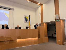 Sutra počinje izborna šutnja: Više od 3,4 miliona birača može glasati na Općim izborima