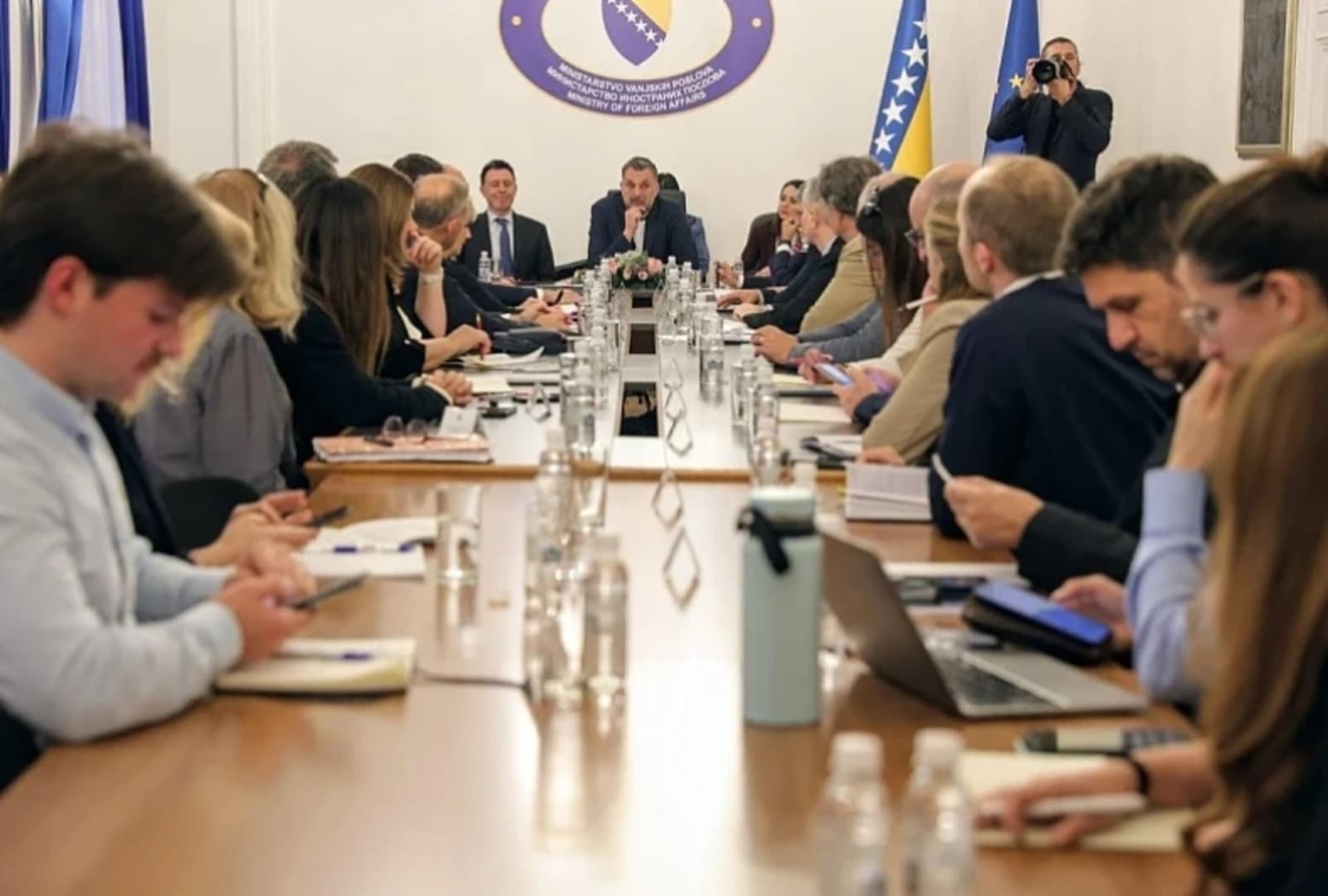 Konaković održao sastanak s delegacijom Evropskog parlamenta: Tražio veći angažman EU protiv blokada - slika 1