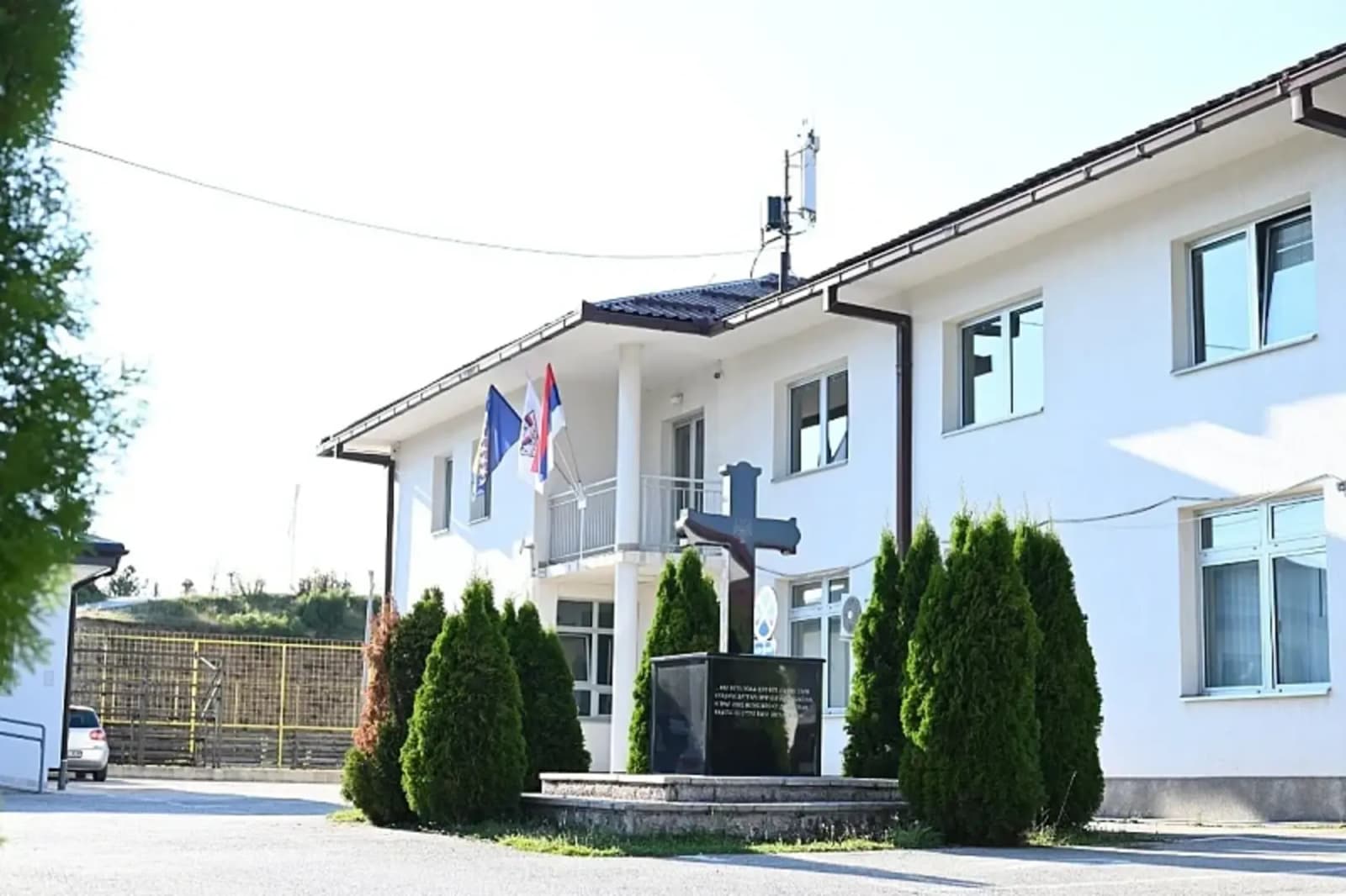 Više od pola miliona KM za uređenje prostora kod zgrade Opštine Istočni Stari Grad, posao dobila firma s Pala - slika 1