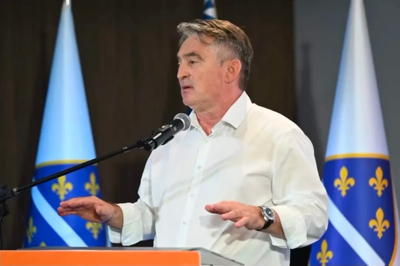 Komšić u jeku predizborne kampanje podijelio 105.000 KM iz tekuće rezerve člana Predsjedništva BiH - slika 1