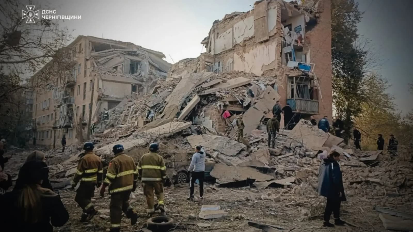 Ruski raketni napad na Ukrajinu: Poginulo 16 ljudi, među njima četvero djece - slika 1
