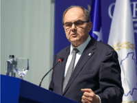 Schmidt: Dodik će iduće godine pokušati podijeliti BiH