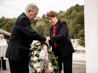 Američki senatori Jeanne Shaheen i Dick Durbin posjetili Memorijalni centar Srebrenica