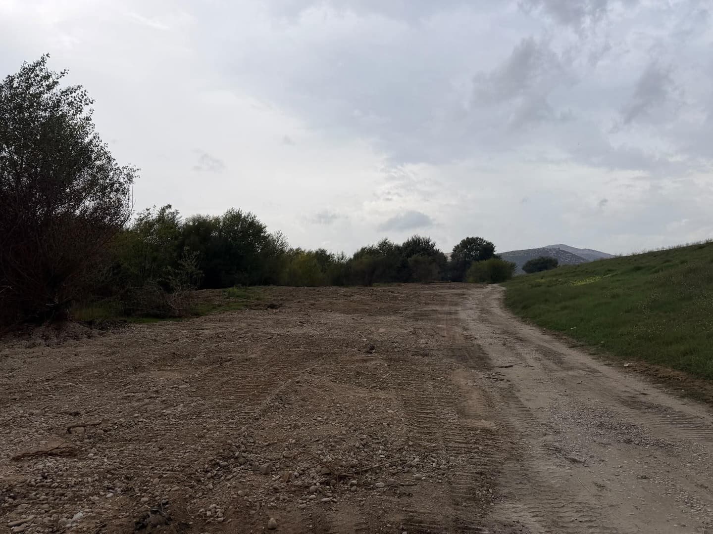 Završena prva faza sanacije Višićke Ade: Očišćen kilometar puta i uklonjene velike količine otpada - slika 1