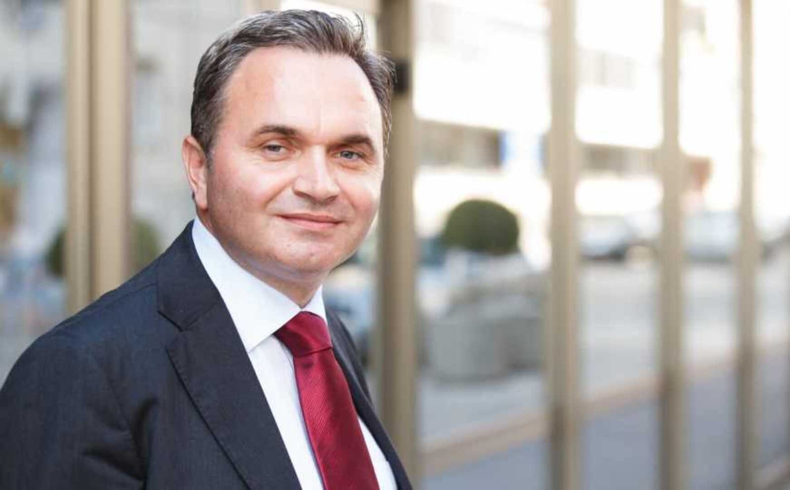 Zijad Bećirović: Ispitati lobističke ugovore Rs-a i navode o milijardama u Sloveniji i Hrvatskoj - slika 1