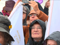 Bosonogi marš mira prošao glavnim gradom BiH: "Svijet je u vatri i moramo pokazati da se s tim ne slažemo"