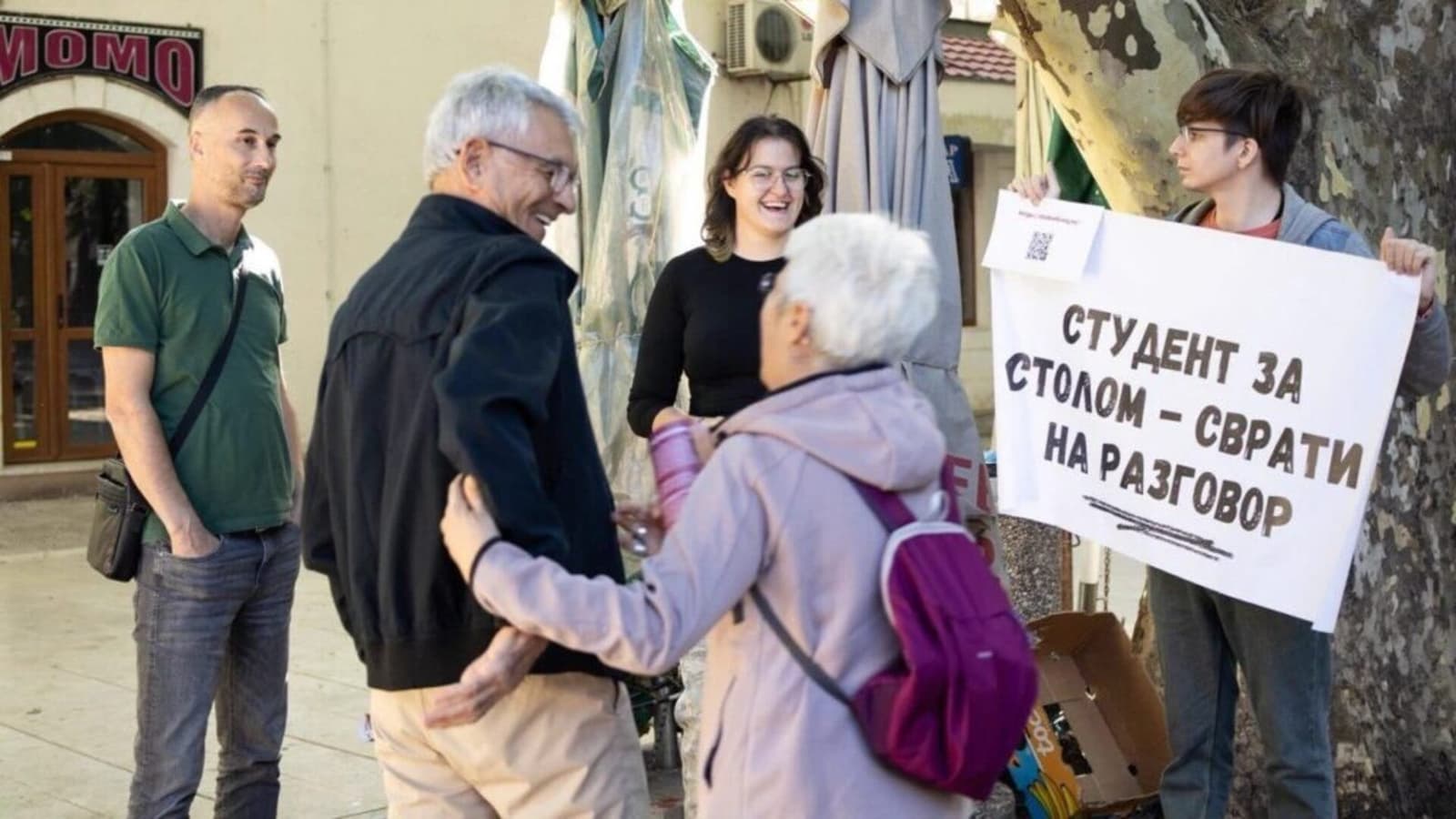 Balkan Insight: Rs nije Vučićev rezervoar glasova, građane ne treba poistovjećivati s vlastima - slika 1