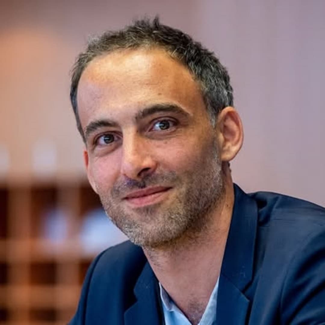Glucksmann uvjerljivo osvojio predizbore, ali mu za Elizejsku palaču treba šira podrška - slika 1